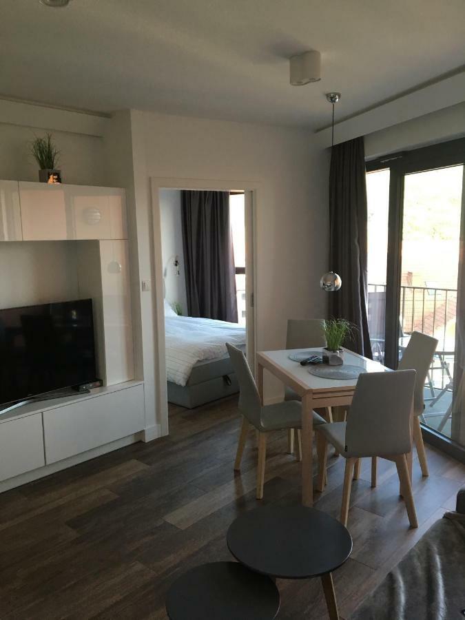 Apartament ミエンジズドロイェ エクステリア 写真